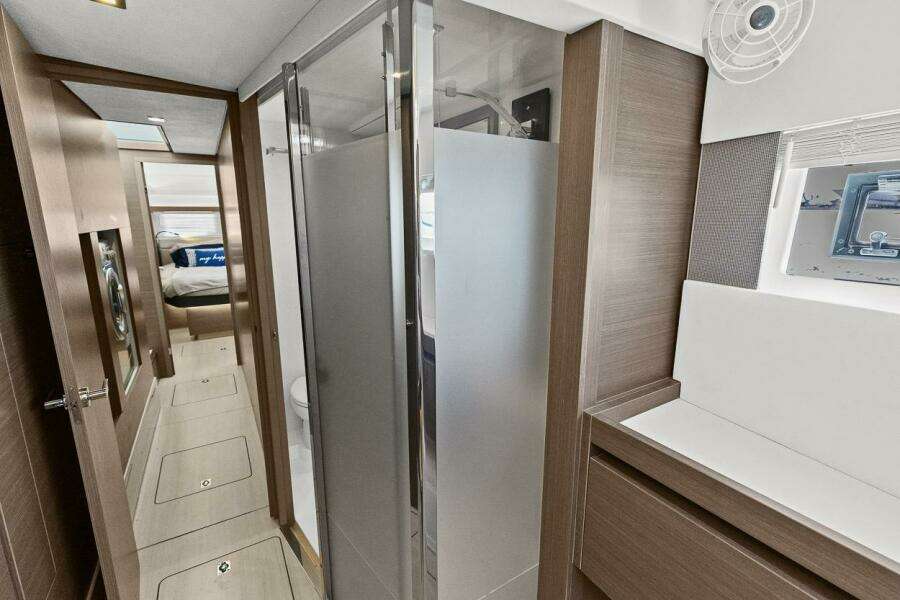 2021 Leopard 53 Powercat