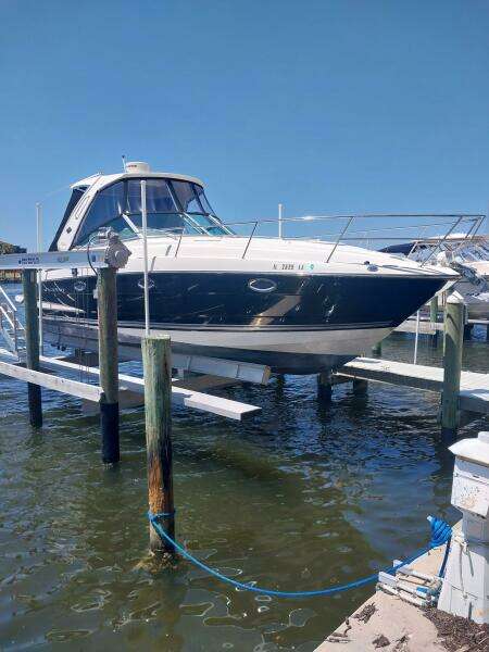 2011 Monterey 340 Sport Yacht