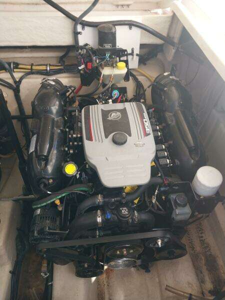 2011 Monterey 340 Sport Yacht