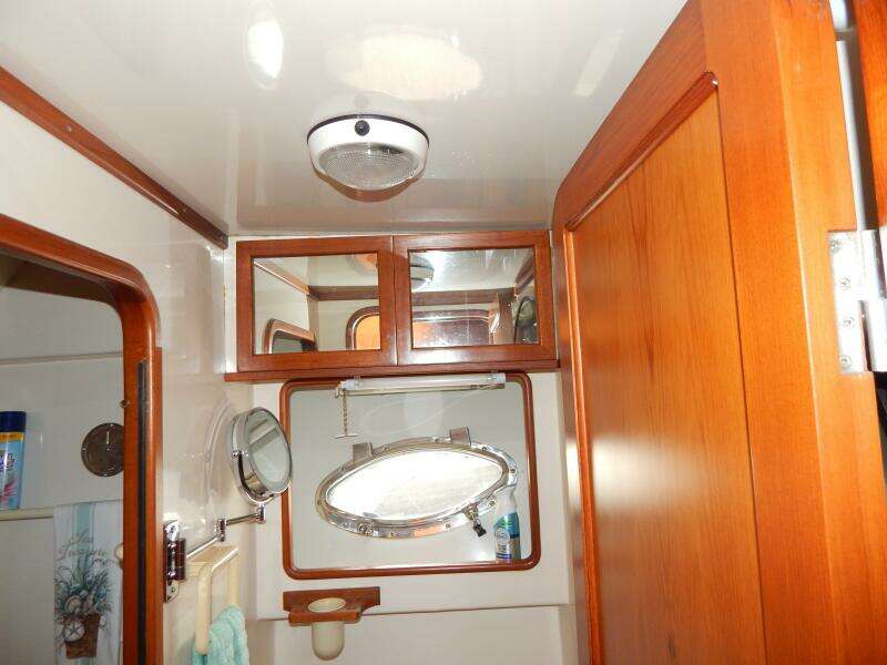 1996 Egg Harbor by Cayman