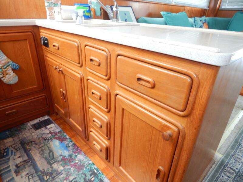 1996 Egg Harbor by Cayman