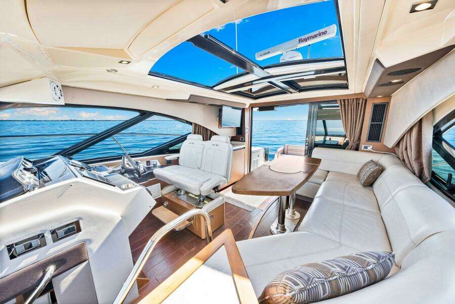 2016 Sea Ray 510 Sundancer