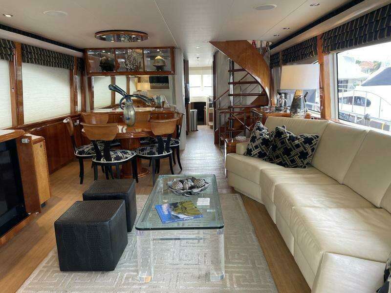 Salon Looking Forward   