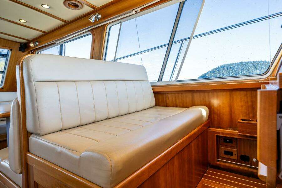 2009 Coastal Craft 400 IPS
