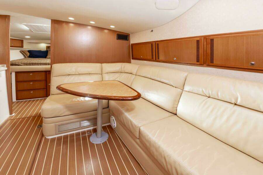 2008 Cabo 40 Express