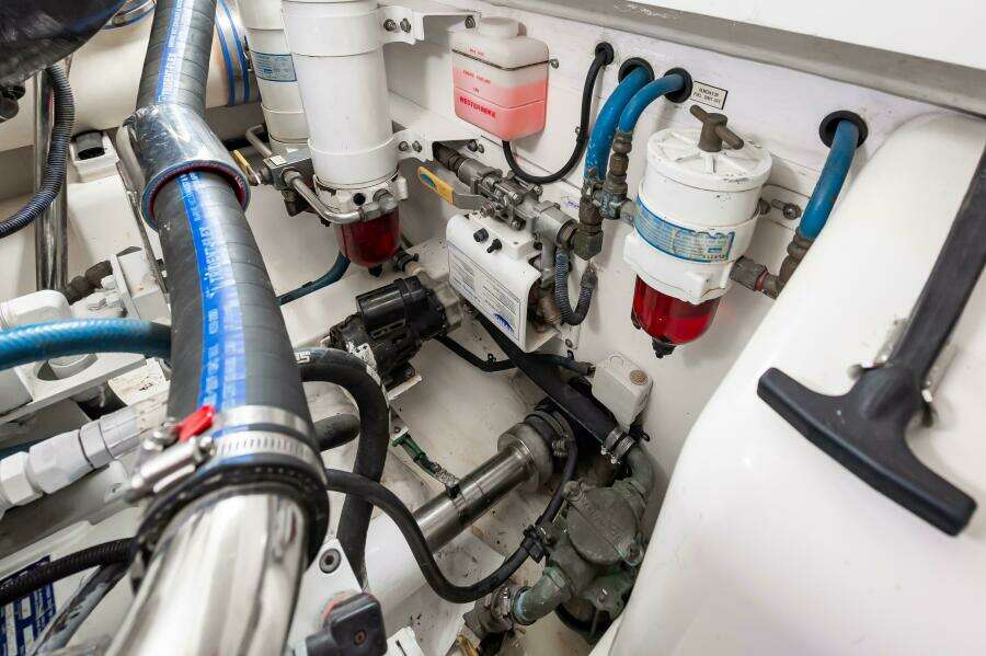 2008 Cabo 40 Express