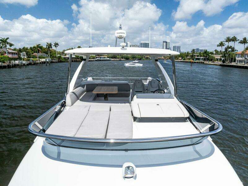 2023 Absolute 52 Fly