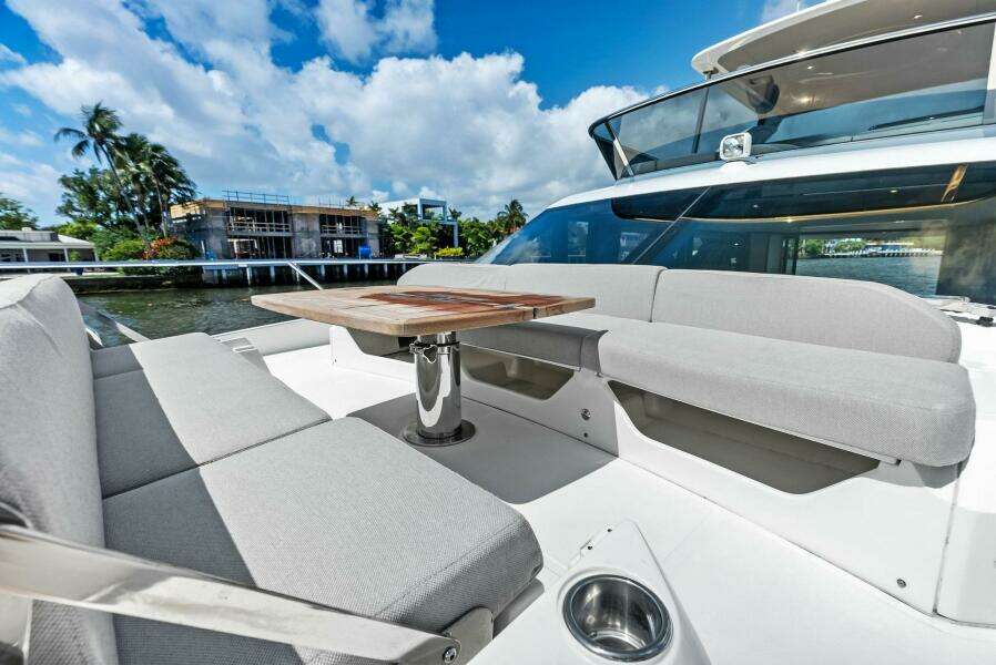 2023 Absolute 52 Fly