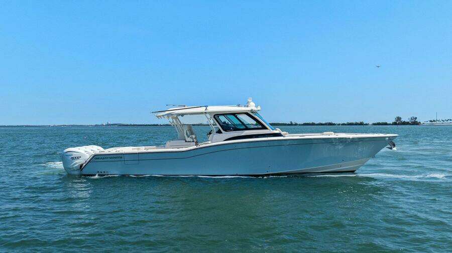 Grady White - Exterior Profile