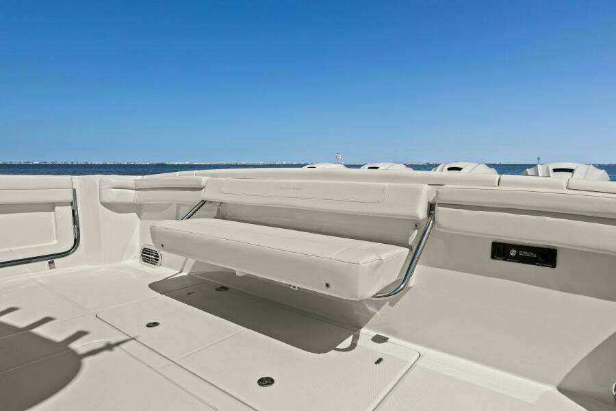 Grady White - Cockpit