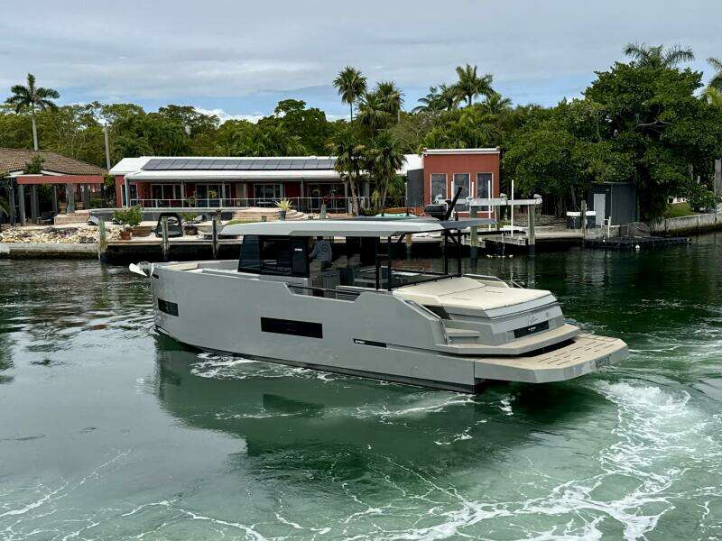 De Antonio - Exterior