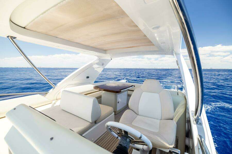 Azimut 64 A/Sea - Flybridge
