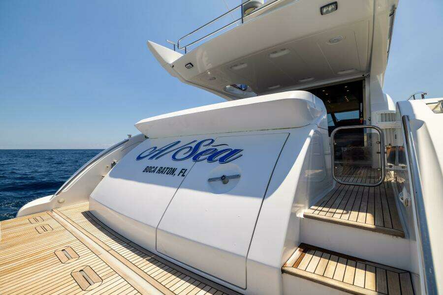 Azimut 64 A/Sea - Exterior Aft Swim Platform