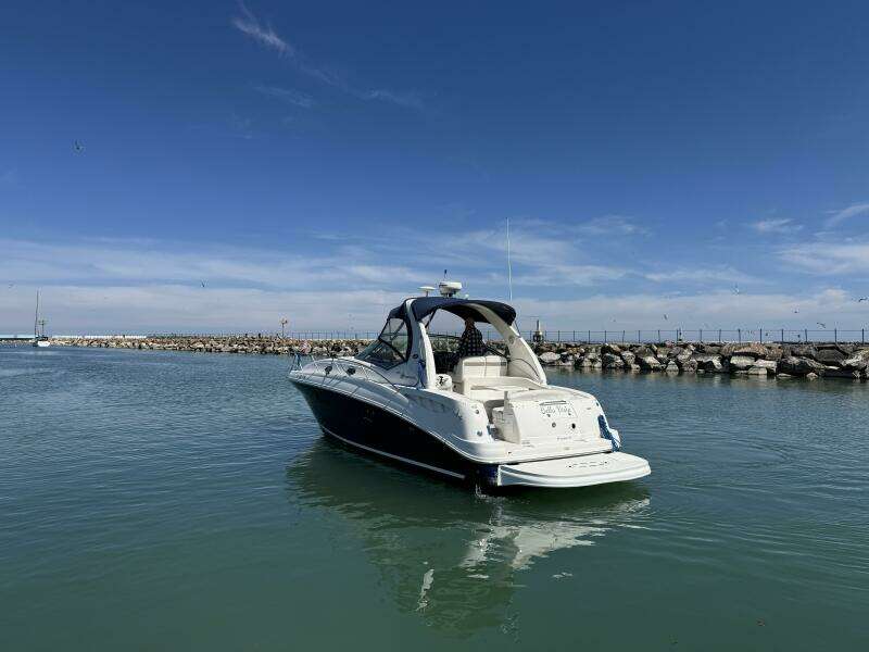 2004 Sea Ray 320 Sun Dancer