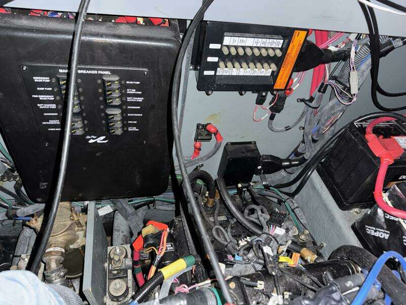 2004 Sea Ray 320 Sun Dancer