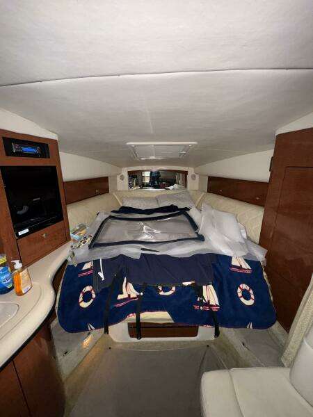 2004 Sea Ray 320 Sun Dancer