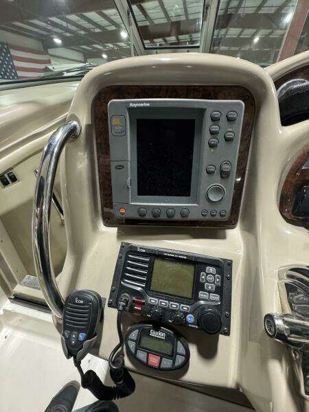 2004 Sea Ray 320 Sun Dancer