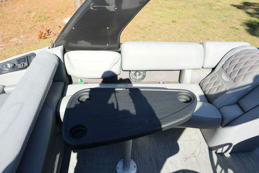 2021 Bennington RX25 Sport