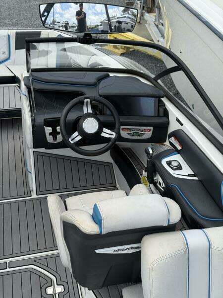 2018 Nautique Super Air Nautique G23 Coastal Edition