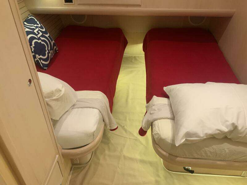 2013 Hinckley Talaria