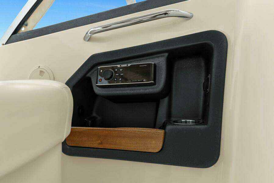 2016 Grady White 28 Freedom