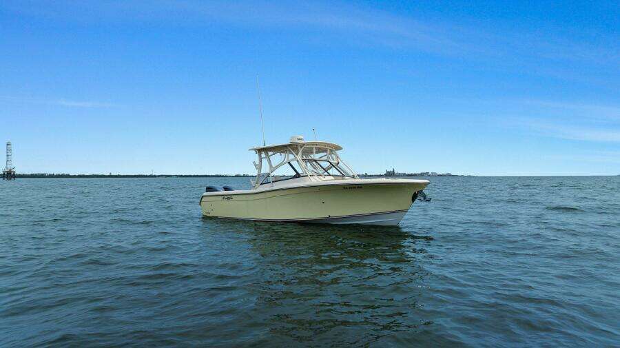 2016 Grady White 28 Freedom