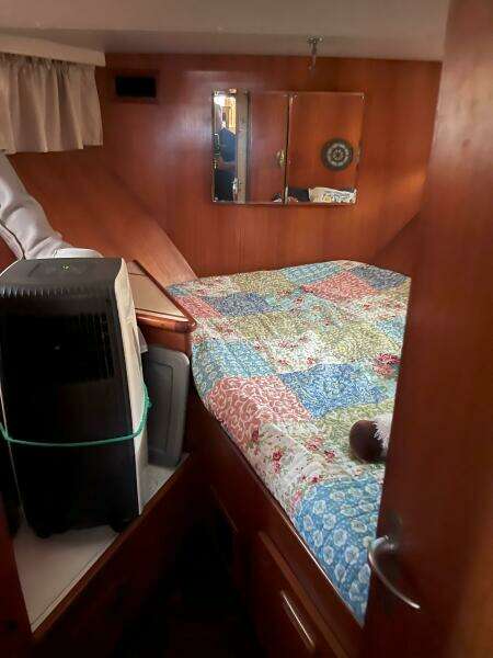 1990 Jefferson 43 Sundeck