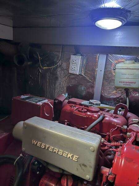 1990 Jefferson 43 Sundeck