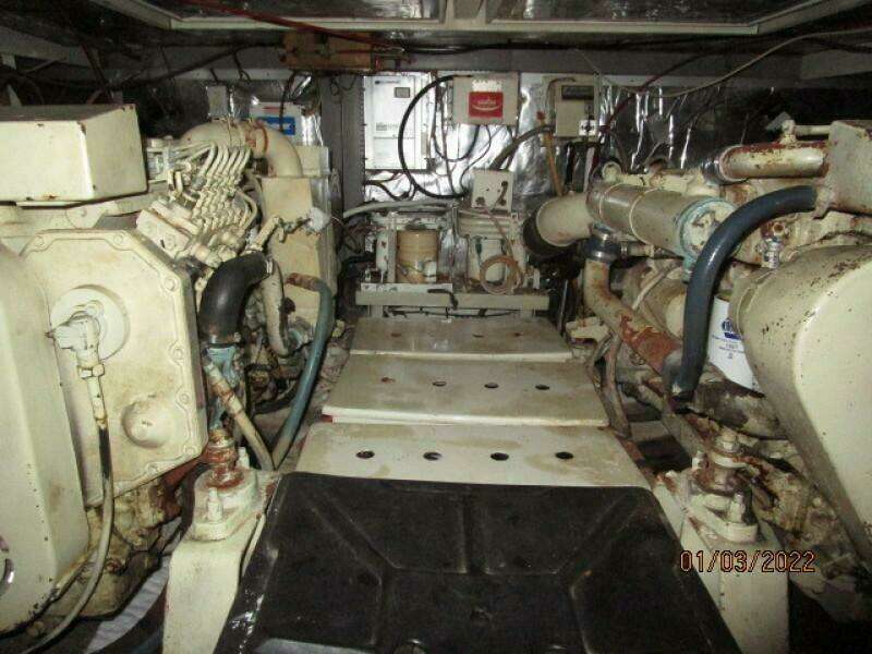 1990 Jefferson 43 Sundeck