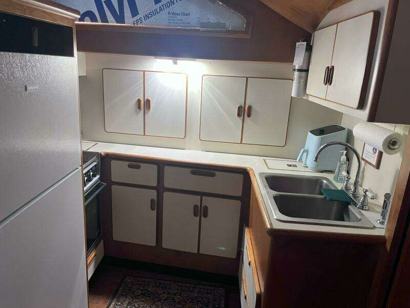 1990 Jefferson 43 Sundeck