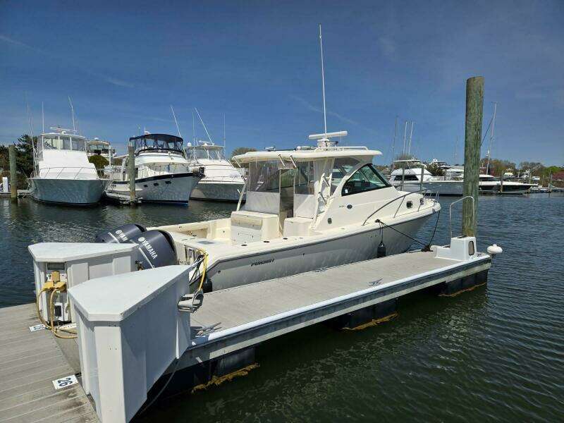 2013 Pursuit 345 Offshore