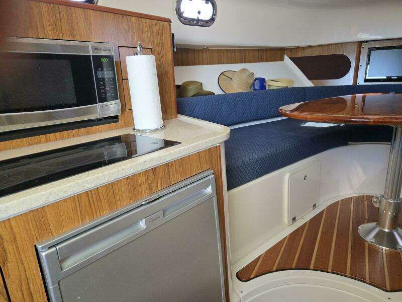 2013 Pursuit 345 Offshore