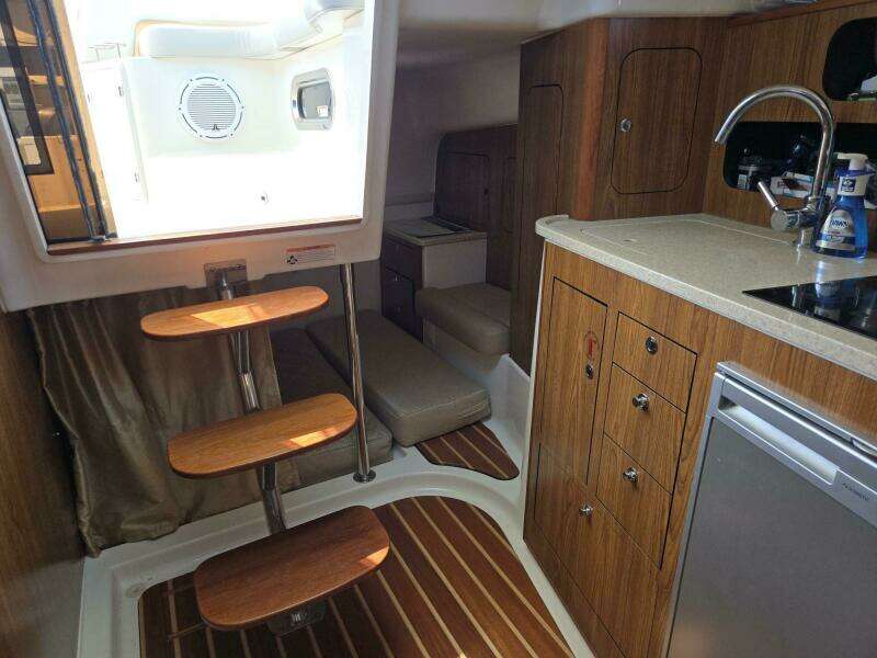 2013 Pursuit 345 Offshore