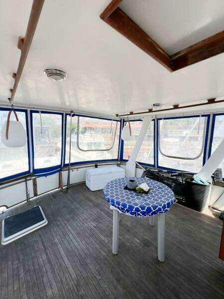 1987 Albin 43 Sundeck