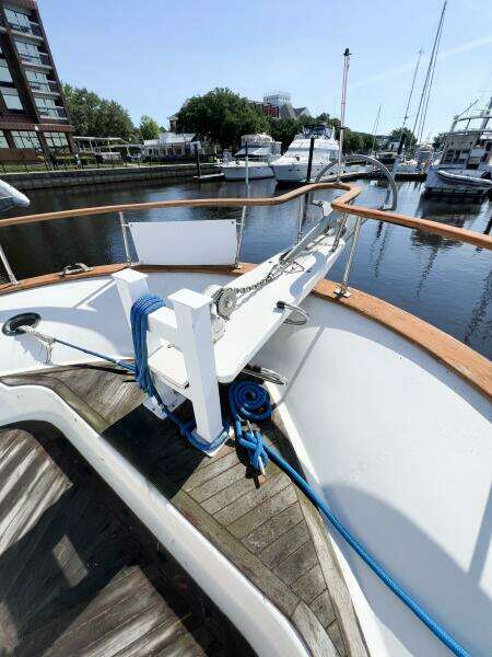 1987 Albin 43 Sundeck