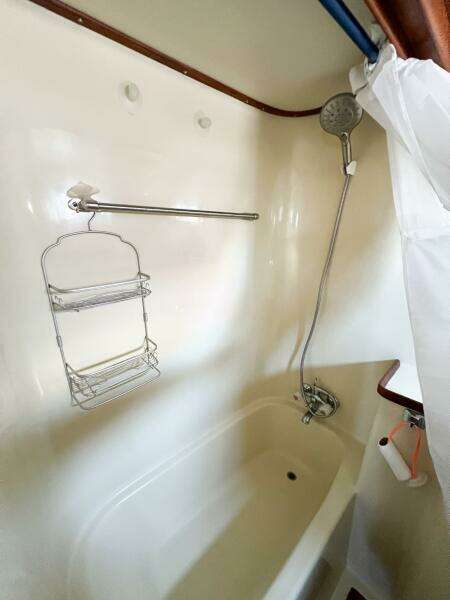 1987 Albin 43 Sundeck