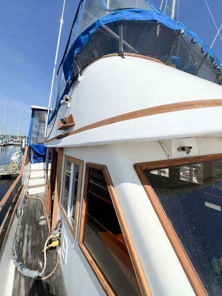 1987 Albin 43 Sundeck