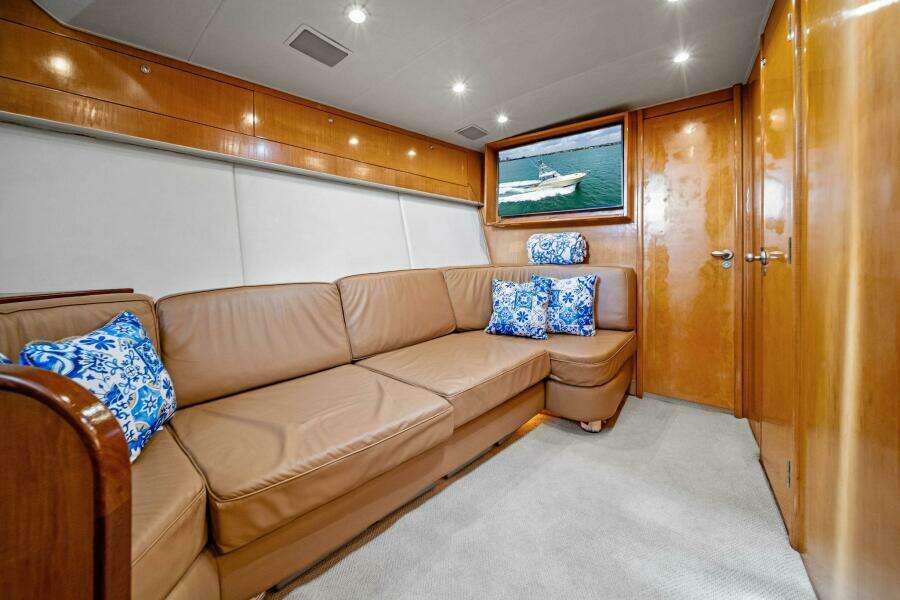 1999 Buddy Davis 52 Express 'Miss Josie'