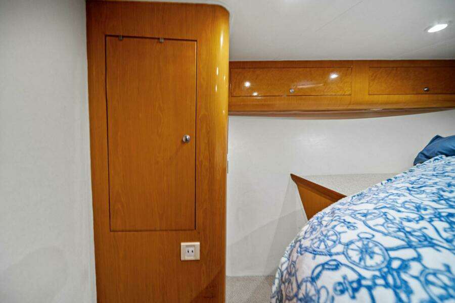 1999 Buddy Davis 52 Express 'Miss Josie'