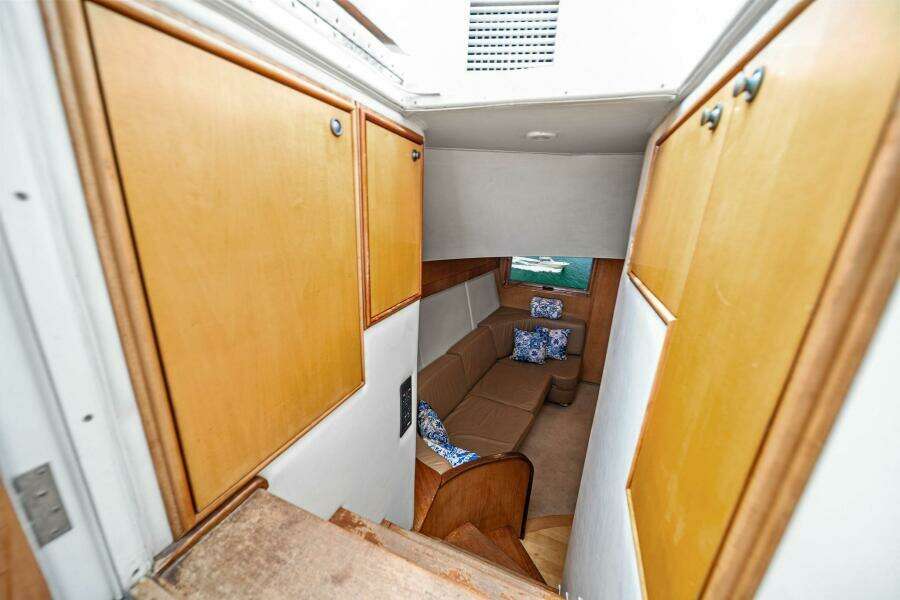 1999 Buddy Davis 52 Express 'Miss Josie'