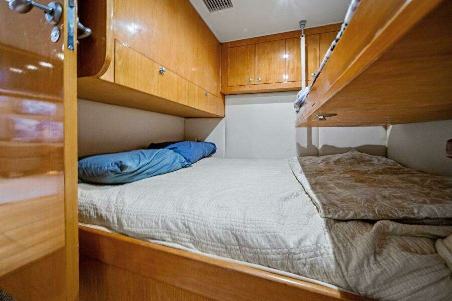 1999 Buddy Davis 52 Express 'Miss Josie'