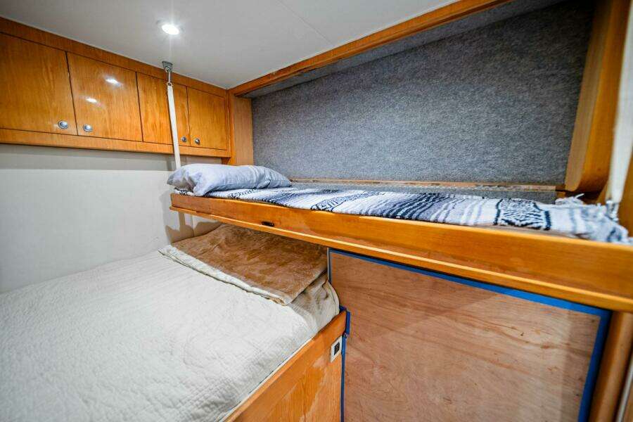 1999 Buddy Davis 52 Express 'Miss Josie'