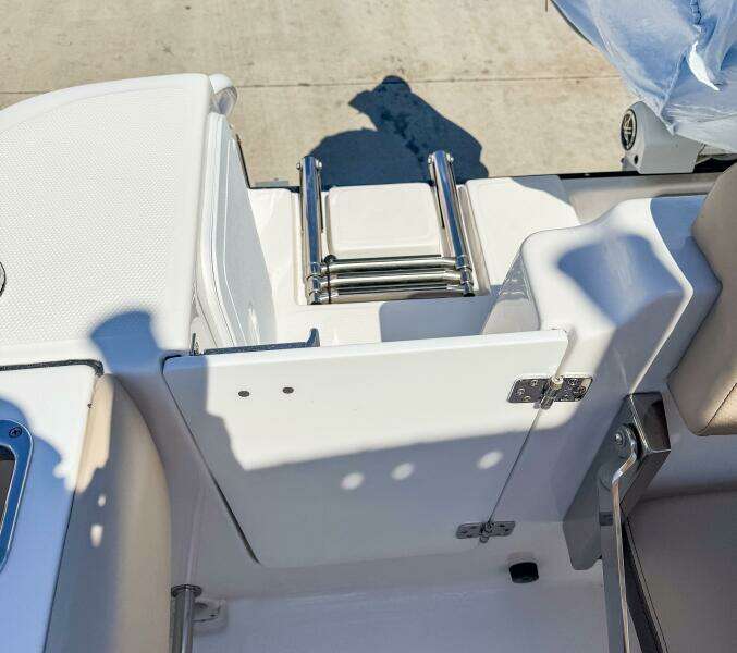 2025 Edgewater 208CC