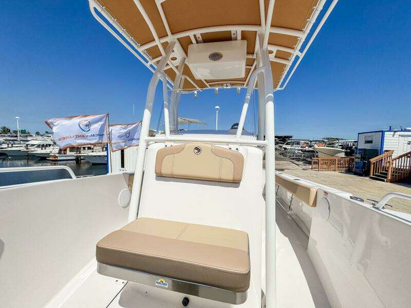 2025 Edgewater 208CC