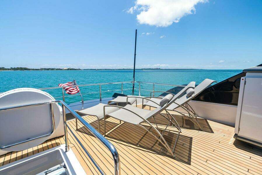 2023 Ferretti Yachts 670