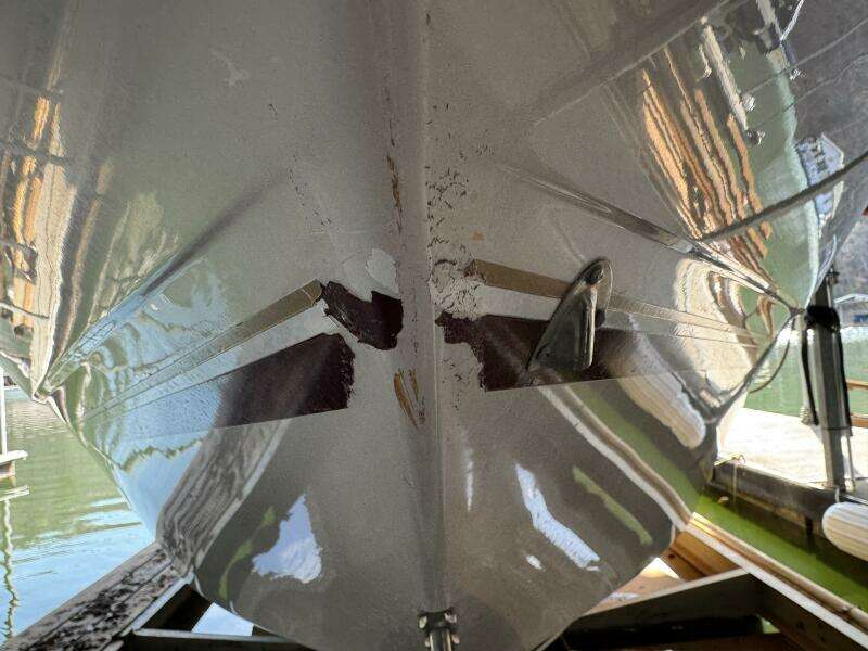 1994 Chaparral Signature 27 Cabin Cruiser