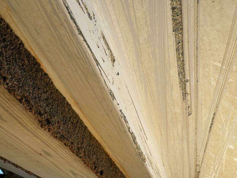 1994 Chaparral Signature 27 Cabin Cruiser