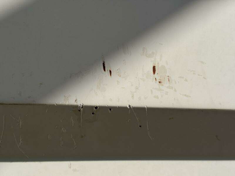 1994 Chaparral Signature 27 Cabin Cruiser