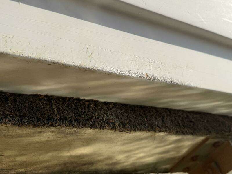 1994 Chaparral Signature 27 Cabin Cruiser