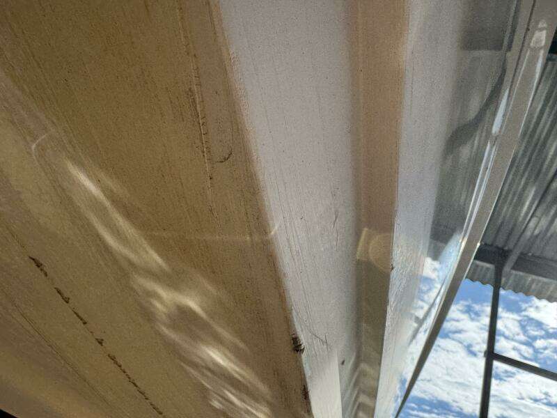 1994 Chaparral Signature 27 Cabin Cruiser